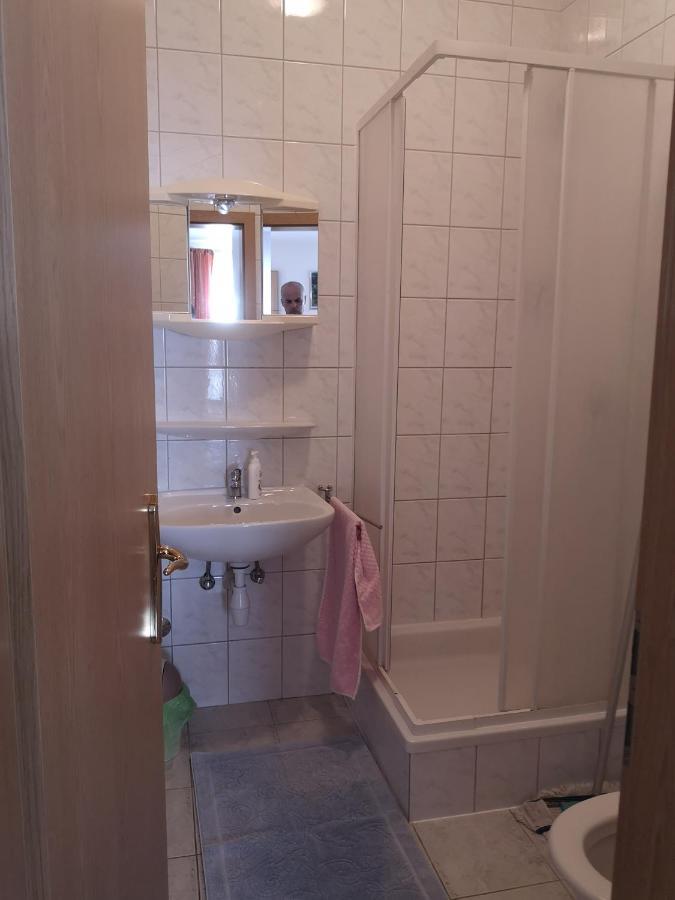 Apartments Galic אומיס מראה חיצוני תמונה