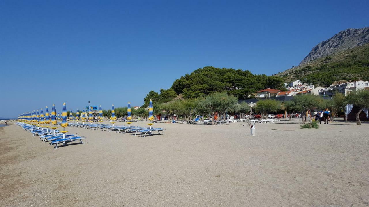 Apartments Galic אומיס מראה חיצוני תמונה